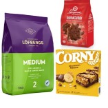 Кофе в зернах, шоколадные батончики и печенье